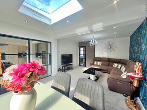 Photo 12- click for photo gallery